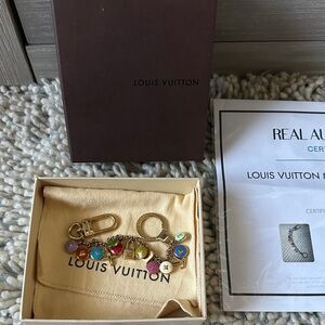 LOUIS VUITTON Authentic Bag Charm Key Ring Pastilles Chain Gold COA Pristine